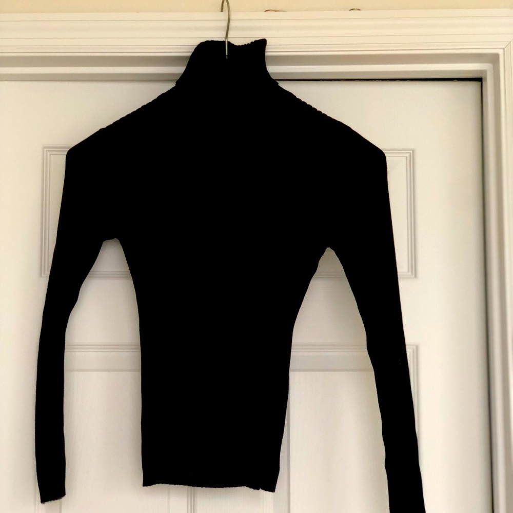 RuffHewn turtle neck sweater S